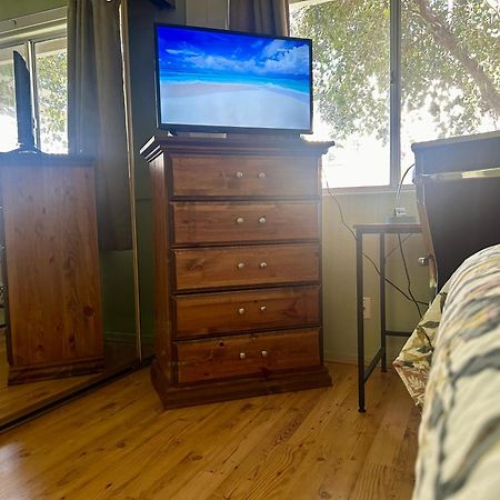 Vineyard Vista Suite With Tv And Private Bathroom ヘメット エクステリア 写真