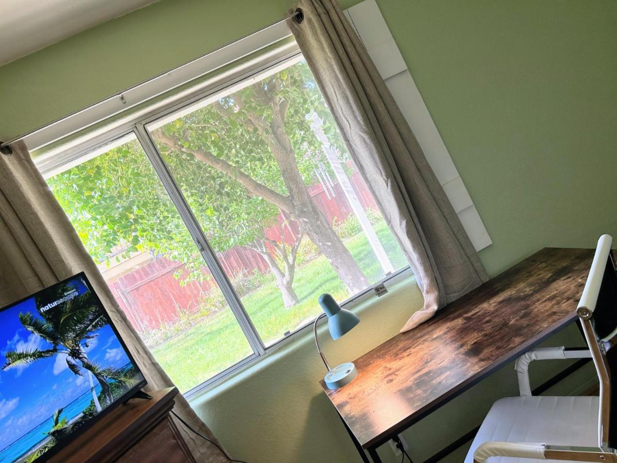 Vineyard Vista Suite With Tv And Private Bathroom ヘメット エクステリア 写真