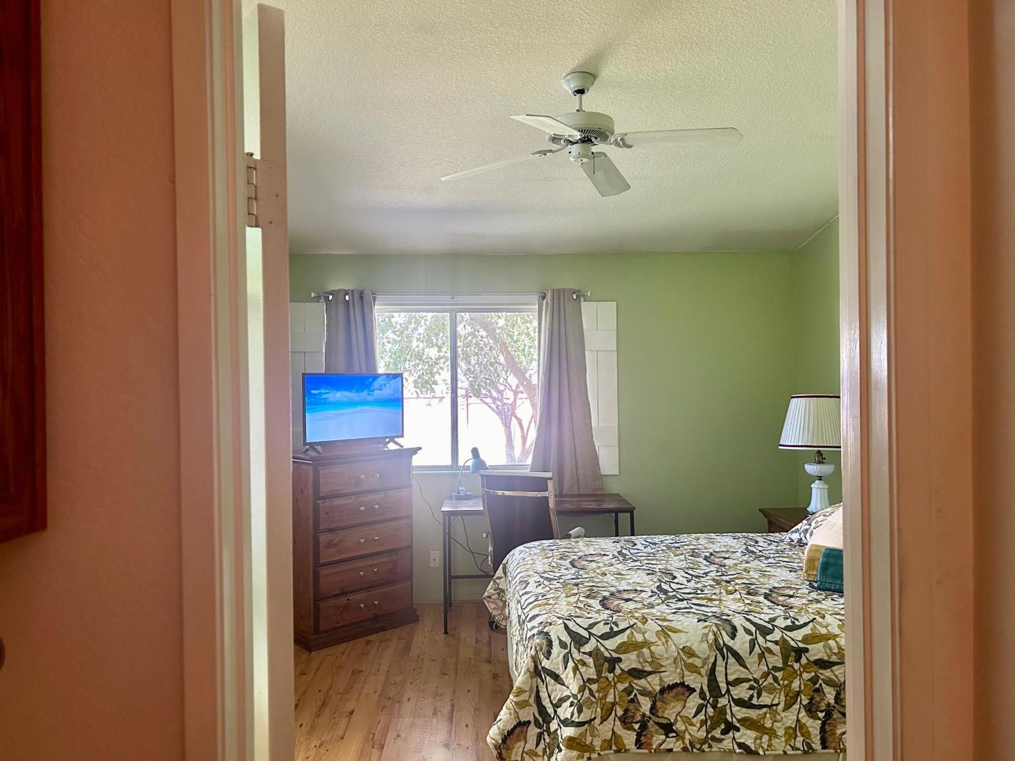 Vineyard Vista Suite With Tv And Private Bathroom ヘメット エクステリア 写真